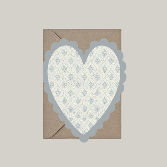 Dubbele kaart met envelop | a heart shaped card