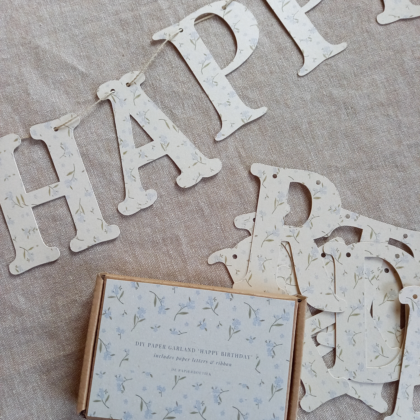 Slinger van letters | happy birthday