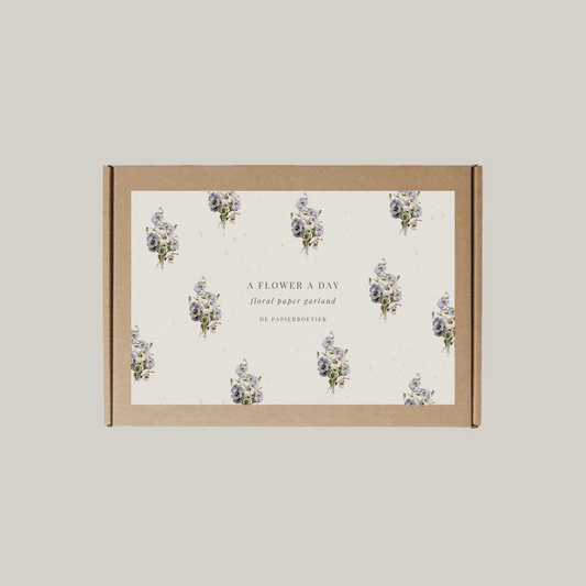 A flower a day | slinger van viooltjes